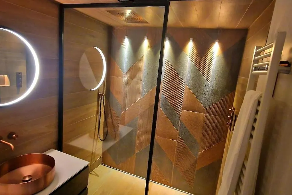Bien Design Avec Jacuzzi Et Piscine Apartment Villeneuve-Loubet 0*,