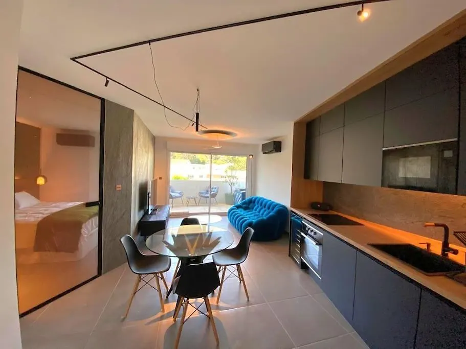 Bien Design Avec Jacuzzi Et Piscine Apartment Villeneuve-Loubet