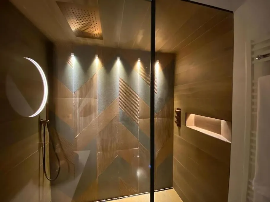 Bien Design Avec Jacuzzi Et Piscine Apartment Villeneuve-Loubet