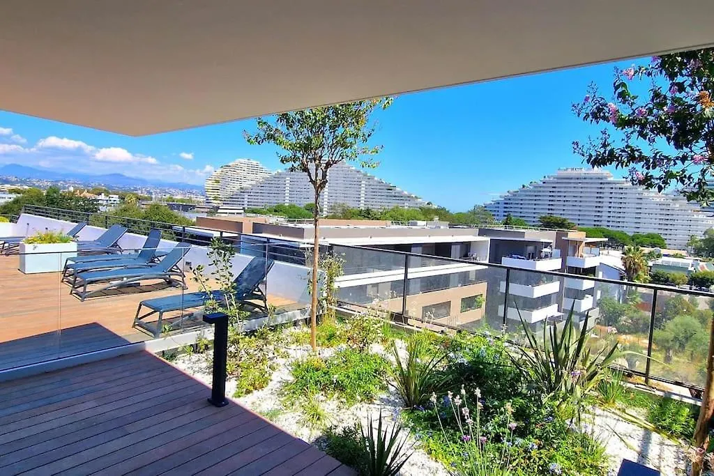 Bien Design Avec Jacuzzi Et Piscine Apartment Villeneuve-Loubet