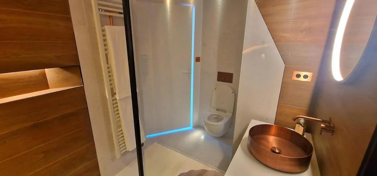 Bien Design Avec Jacuzzi Et Piscine Apartment Villeneuve-Loubet