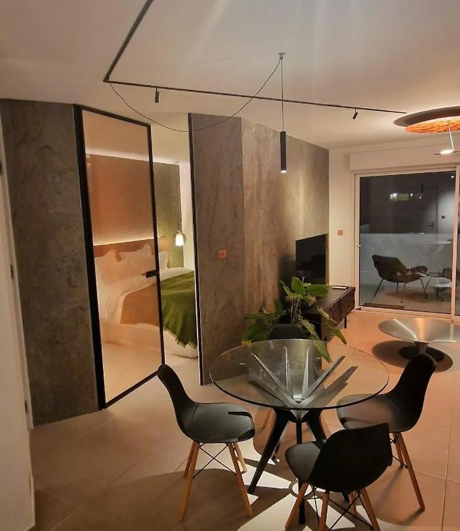 Bien Design Avec Jacuzzi Et Piscine Apartment Villeneuve-Loubet