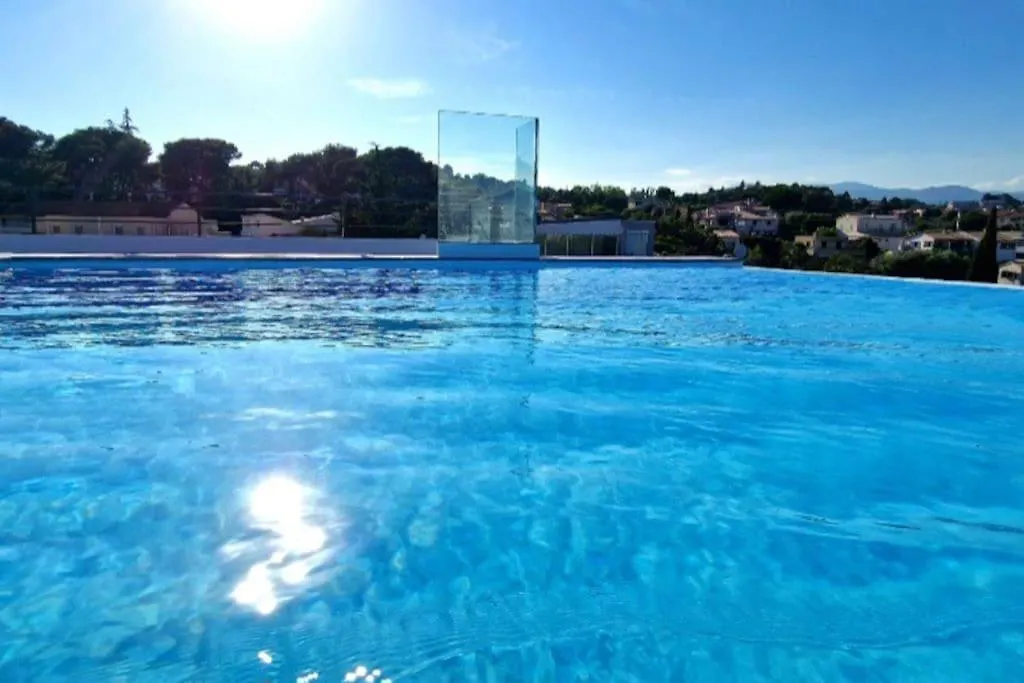 Bien Design Avec Jacuzzi Et Piscine Apartment Villeneuve-Loubet 0*,