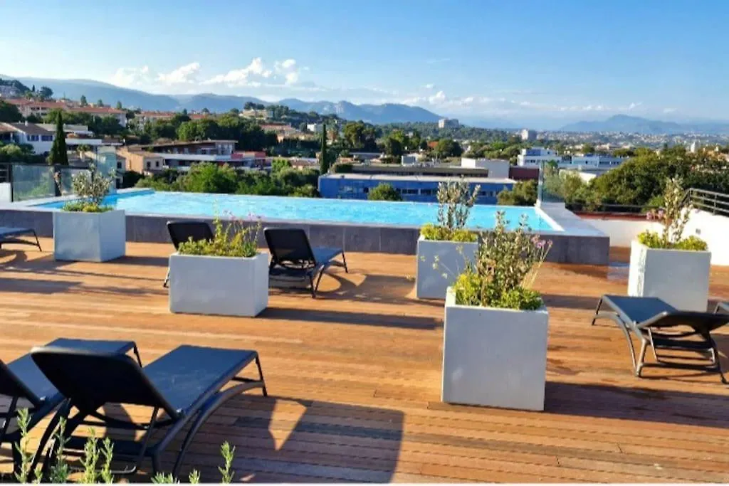 Bien Design Avec Jacuzzi Et Piscine Apartment Villeneuve-Loubet